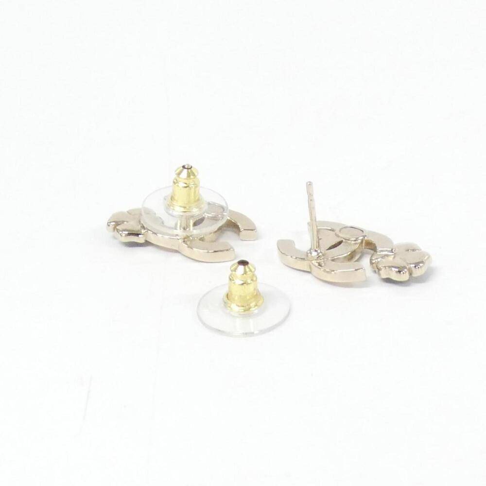 CHANEL Black Earrings - Picture 3 of 3